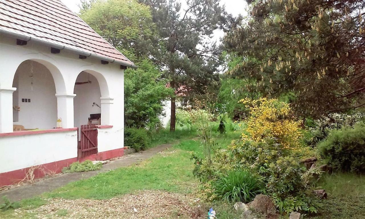Hotel Gadoros Vendeghaz Egerszalók Zewnętrze zdjęcie