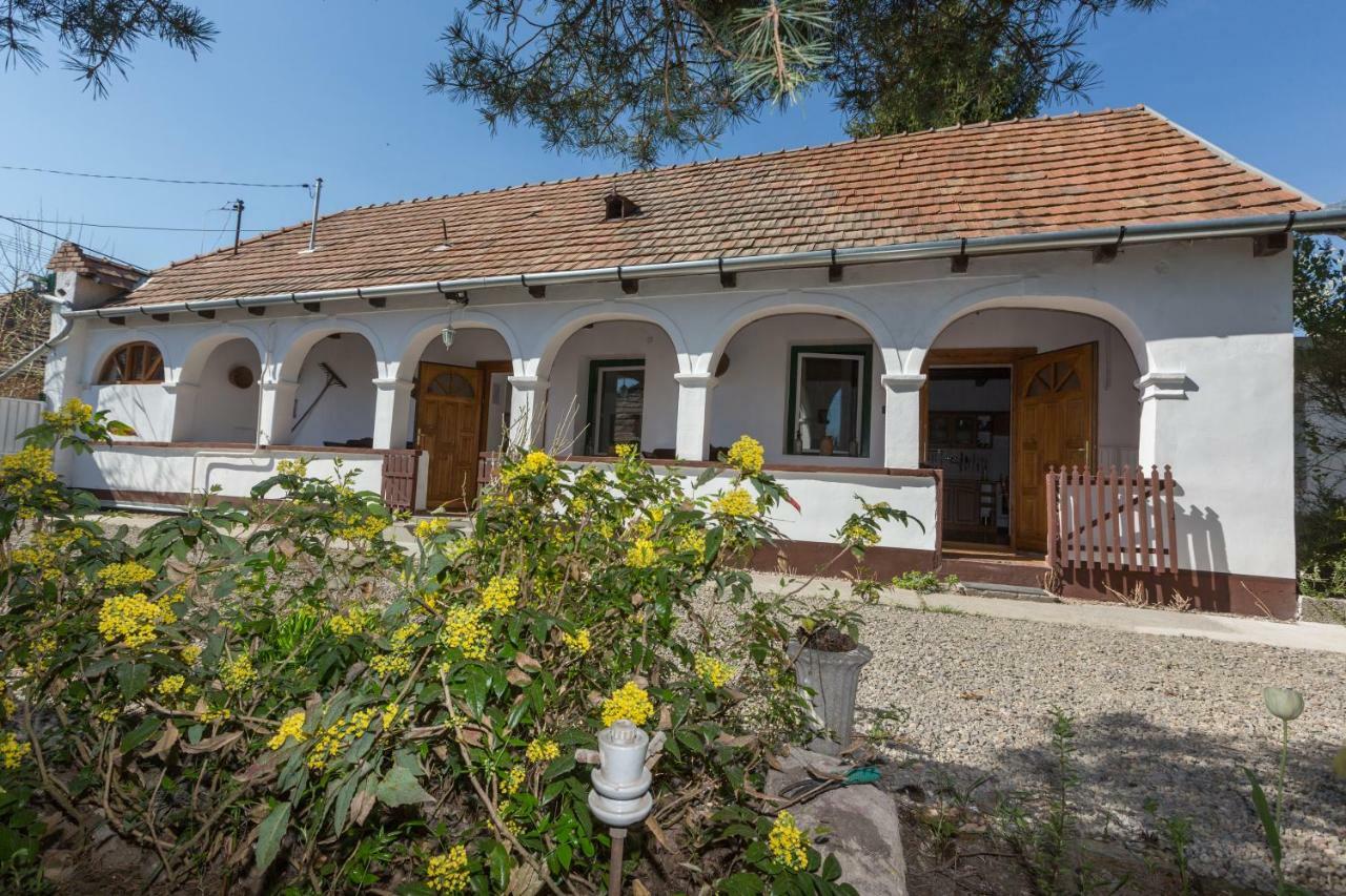 Hotel Gadoros Vendeghaz Egerszalók Zewnętrze zdjęcie