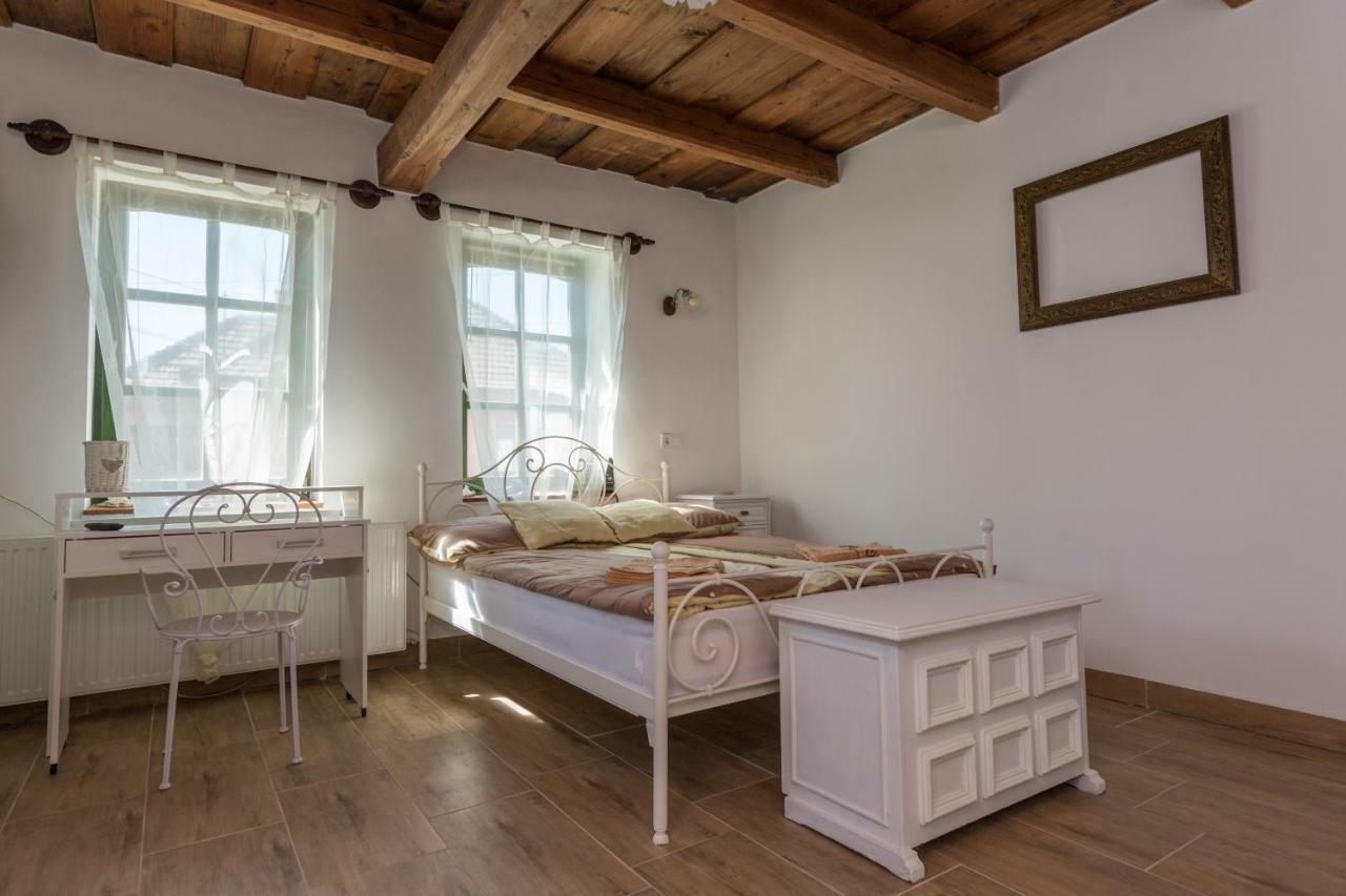 Hotel Gadoros Vendeghaz Egerszalók Zewnętrze zdjęcie