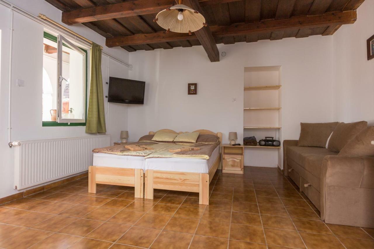 Hotel Gadoros Vendeghaz Egerszalók Zewnętrze zdjęcie
