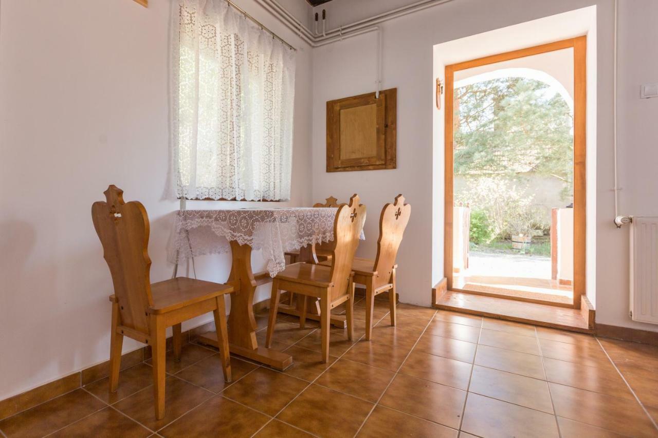 Hotel Gadoros Vendeghaz Egerszalók Zewnętrze zdjęcie