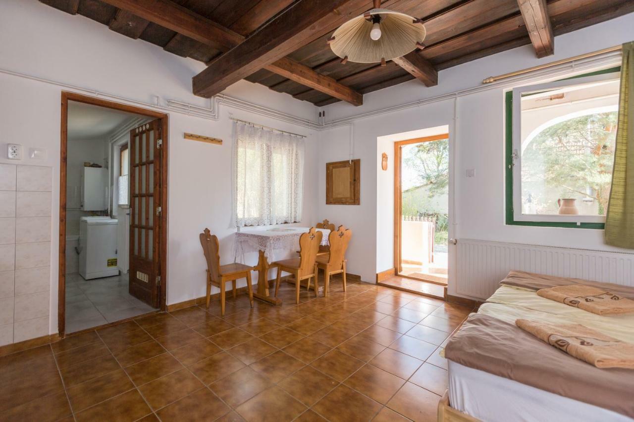 Hotel Gadoros Vendeghaz Egerszalók Zewnętrze zdjęcie