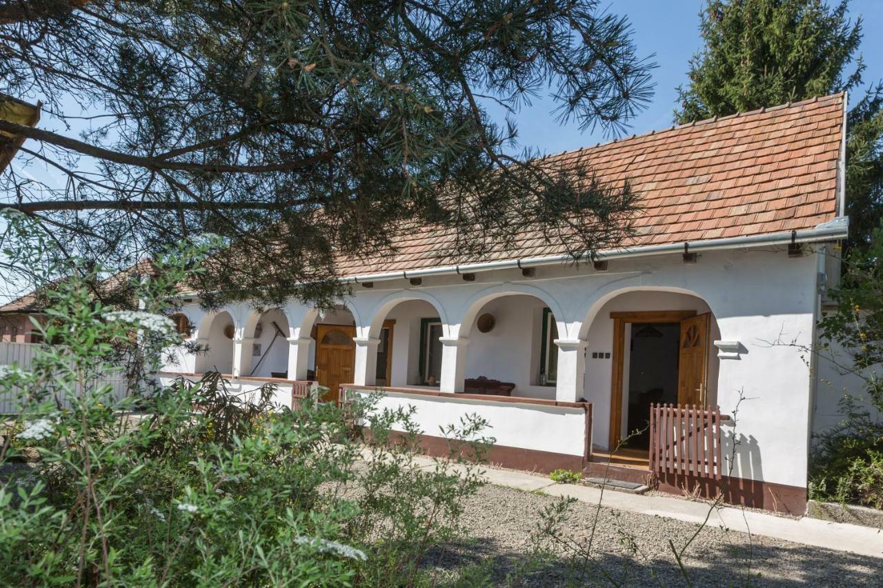 Hotel Gadoros Vendeghaz Egerszalók Zewnętrze zdjęcie